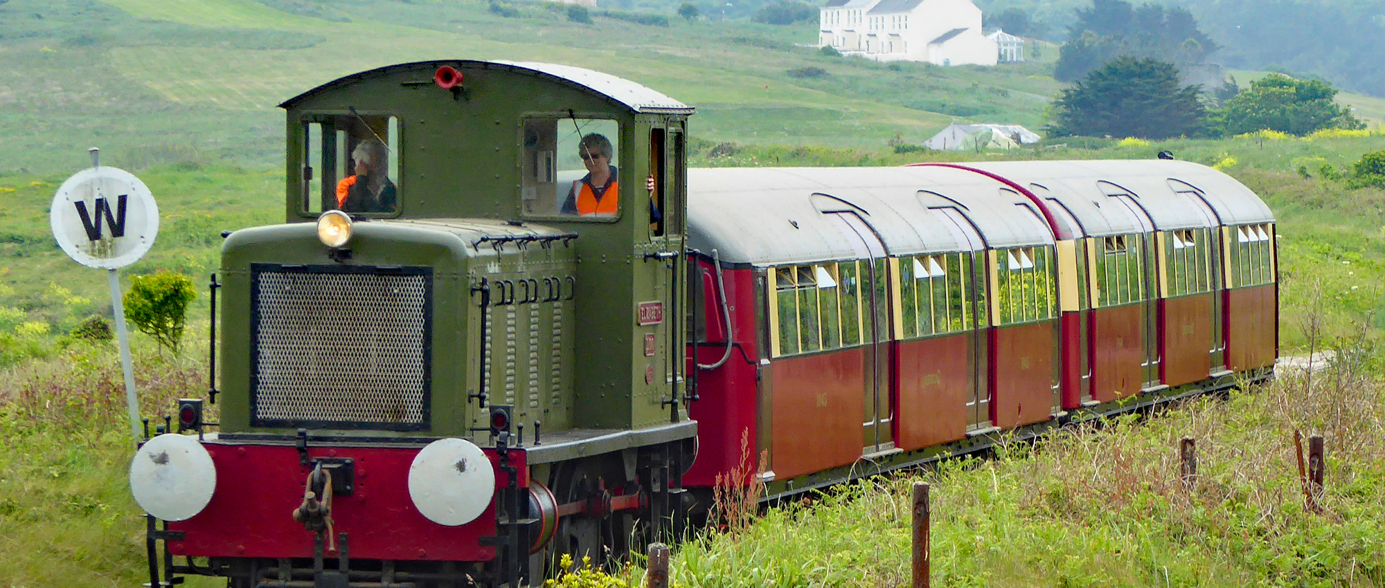 The-Alderney-Railway-banner-2019-2000x850.jpg