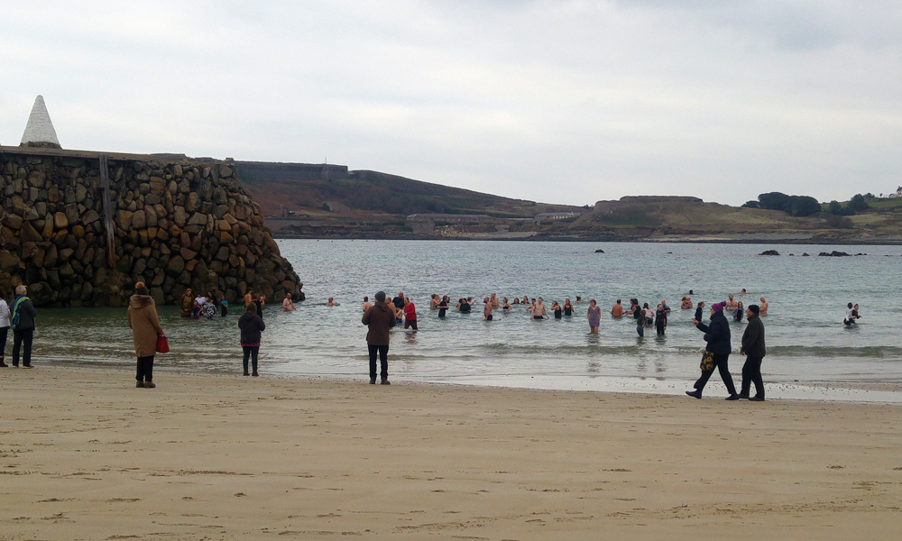 New Year Swim 1000X600