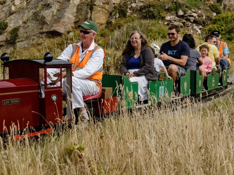 Mini Railway Banner 2000X850