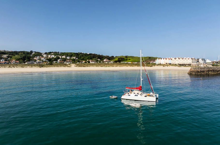 boat-in-braye-harbour.jpg
